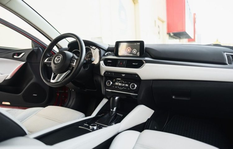 Osta kasutatud Mazda 6 2015 värv punane Tallinnas