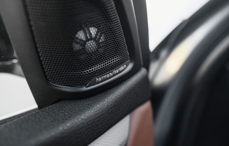 Osta kasutatud BMW X5 2018 värv hall Tallinnas
