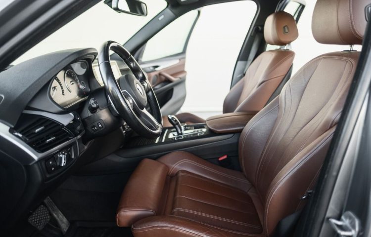 Osta kasutatud BMW X5 2018 värv hall Tallinnas