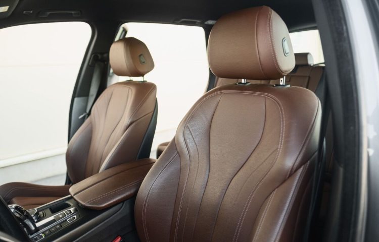 Osta kasutatud BMW X5 2018 värv hall Tallinnas