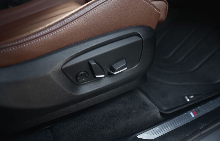Osta kasutatud BMW X5 2018 värv hall Tallinnas