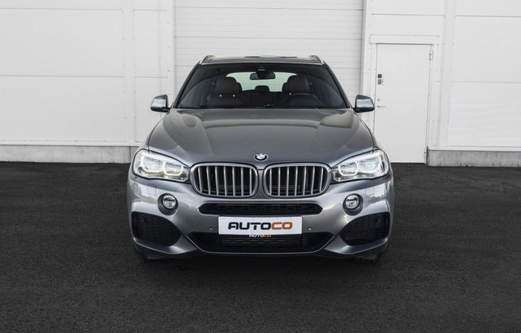 Osta kasutatud BMW X5 2018 värv hall Tallinnas