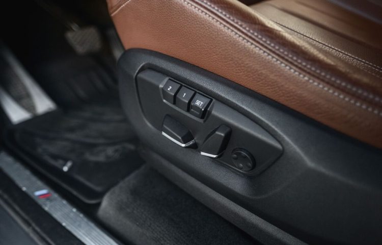 Osta kasutatud BMW X5 2018 värv hall Tallinnas