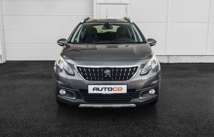 Osta kasutatud Peugeot 2008 2018 värv hall Tallinnas