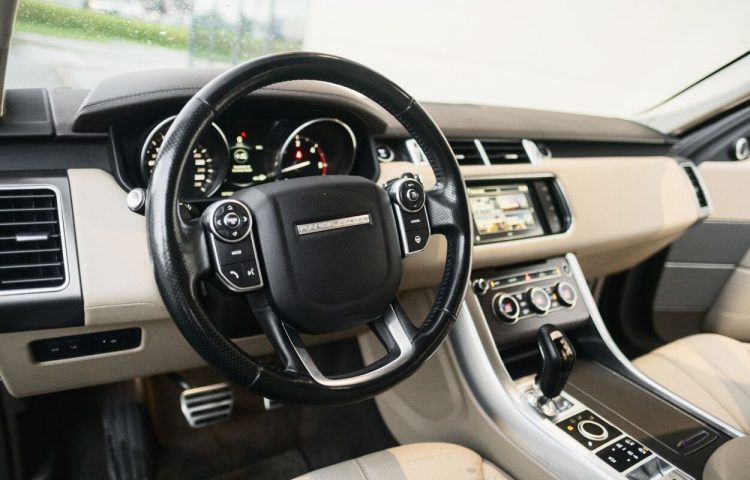 Osta kasutatud Land Rover Range Rover Sport 2016 värv must Tallinnas