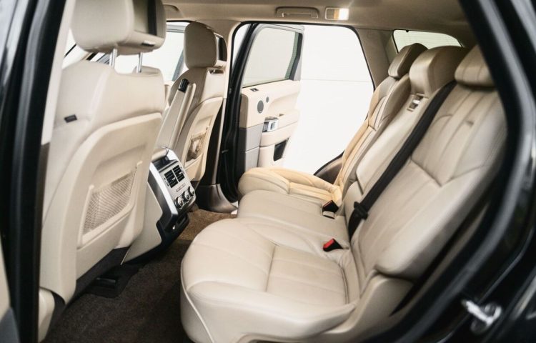 Osta kasutatud Land Rover Range Rover Sport 2016 värv must Tallinnas