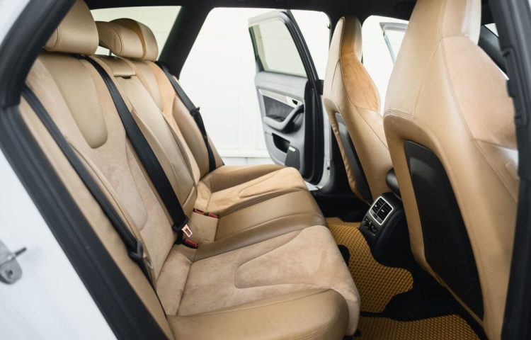 Osta kasutatud Audi A6 2010 värv valge Tallinnas