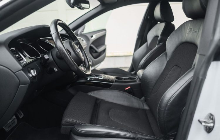 Osta kasutatud Audi A5 2011 värv valge Tallinnas