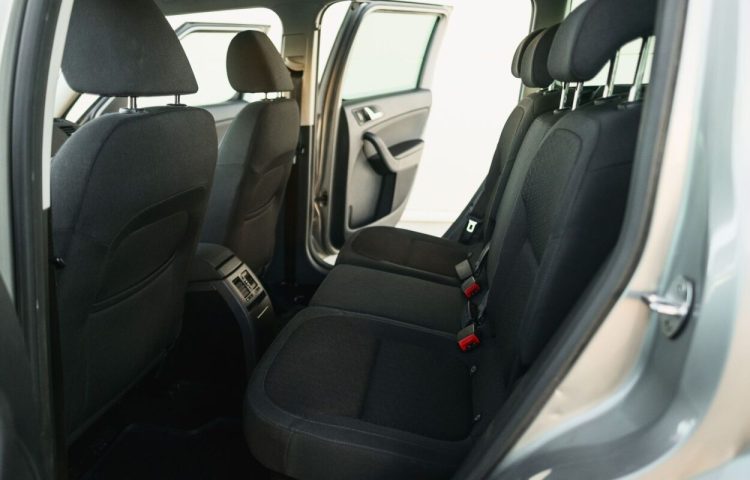 Osta kasutatud Skoda Yeti 2014 värv beež Tallinnas