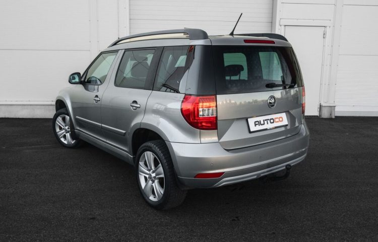 Osta kasutatud Skoda Yeti 2014 värv beež Tallinnas