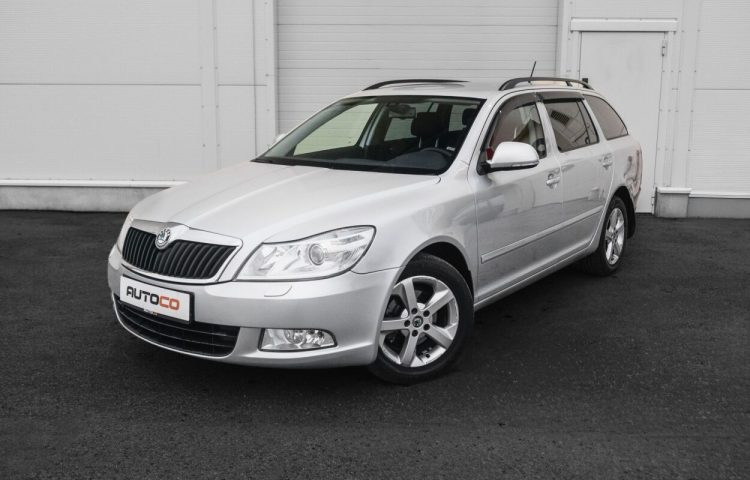 Osta kasutatud Skoda Octavia 2011 värv hõbedane Tallinnas