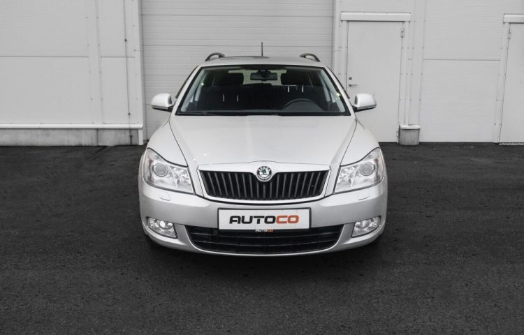 Osta kasutatud Skoda Octavia 2011 värv hõbedane Tallinnas