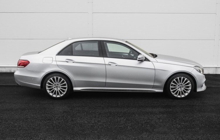 Osta kasutatud Mercedes-Benz E-klass: E 200 2014 värv hõbedane Tallinnas
