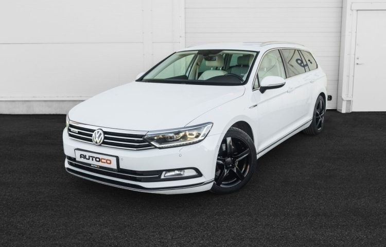 Osta kasutatud Volkswagen Passat Variant Highline 4Motion 2015 värv valge Tallinnas