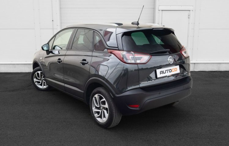 Osta kasutatud Opel Crossland X 2017 värv tumehall Tallinnas
