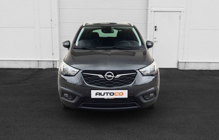 Osta kasutatud Opel Crossland X 2017 värv tumehall Tallinnas