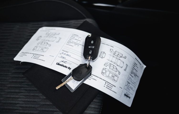 Osta kasutatud Opel Corsa Edition 2020 värv tumehall Tallinnas