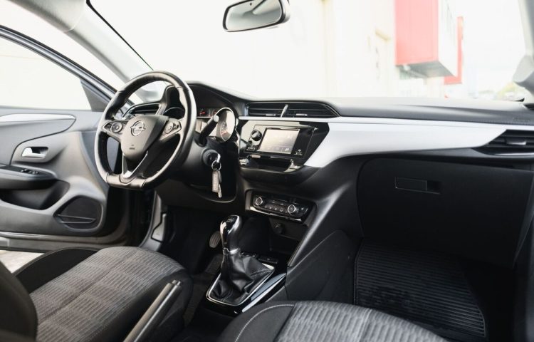 Osta kasutatud Opel Corsa Edition 2020 värv tumehall Tallinnas