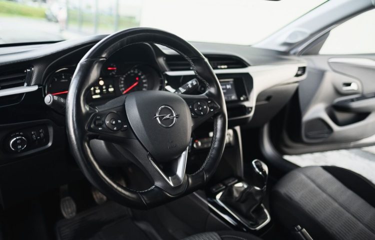 Osta kasutatud Opel Corsa Edition 2020 värv tumehall Tallinnas