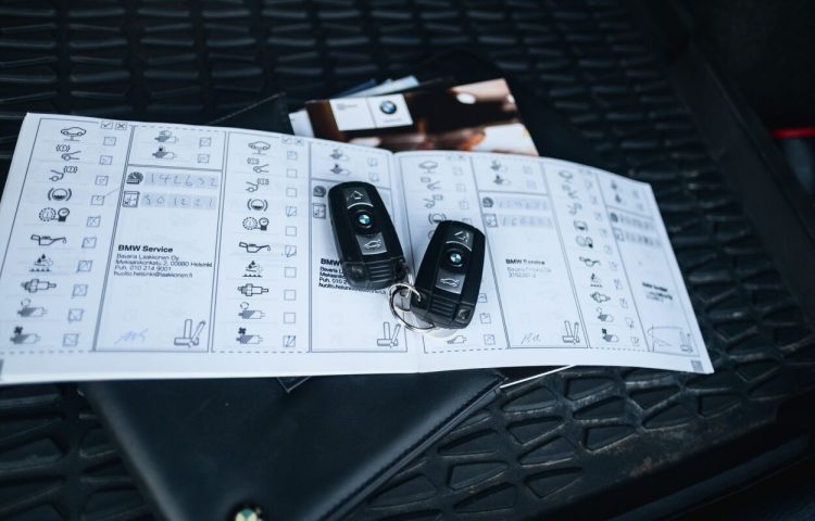 Osta kasutatud BMW X1 xDrive18d 2011 värv helehall Tallinnas