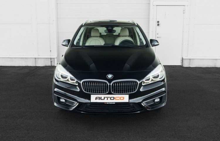 Osta kasutatud BMW 225 xe iPerformance Luxury Line 2016 värv must Tallinnas