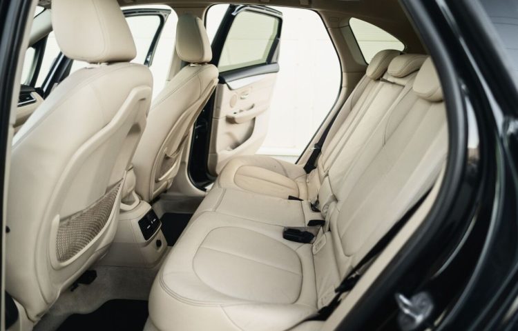 Osta kasutatud BMW 225 xe iPerformance Luxury Line 2016 värv must Tallinnas