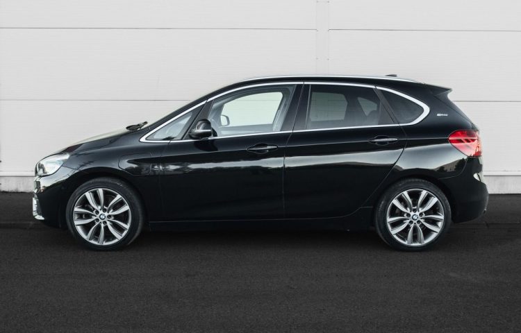 Osta kasutatud BMW 225 xe iPerformance Luxury Line 2016 värv must Tallinnas