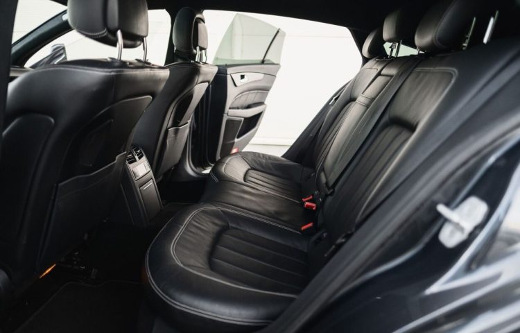 Osta kasutatud Mercedes-Benz CLS 500 4MATIC Shooting Brake AMG 2013 värv tumehall Tallinnas