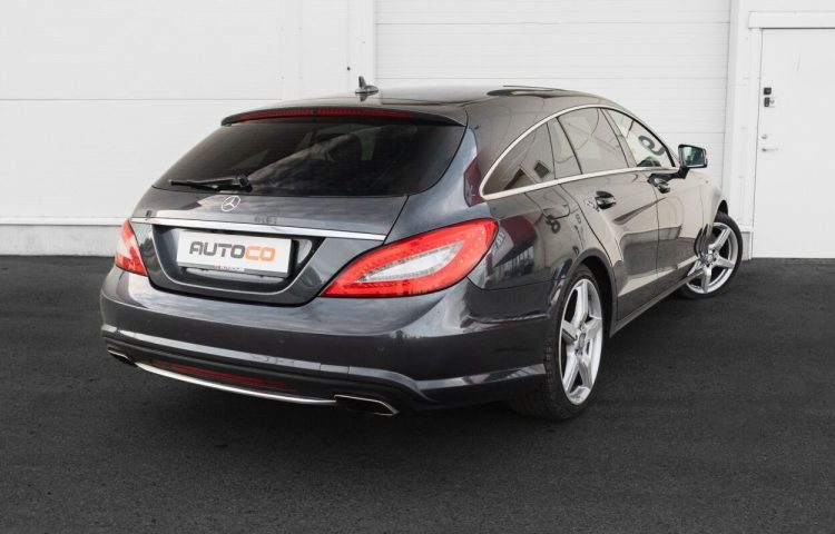 Osta kasutatud Mercedes-Benz CLS 500 4MATIC Shooting Brake AMG 2013 värv tumehall Tallinnas