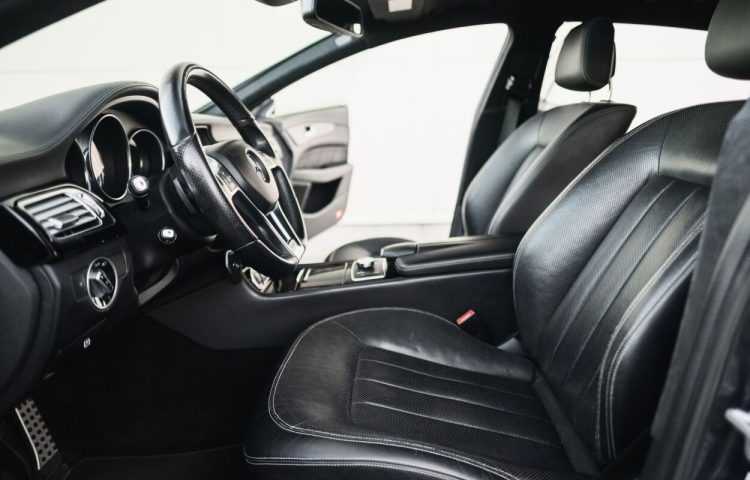 Osta kasutatud Mercedes-Benz CLS 500 4MATIC Shooting Brake AMG 2013 värv tumehall Tallinnas