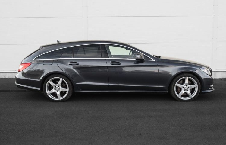 Osta kasutatud Mercedes-Benz CLS 500 4MATIC Shooting Brake AMG 2013 värv tumehall Tallinnas